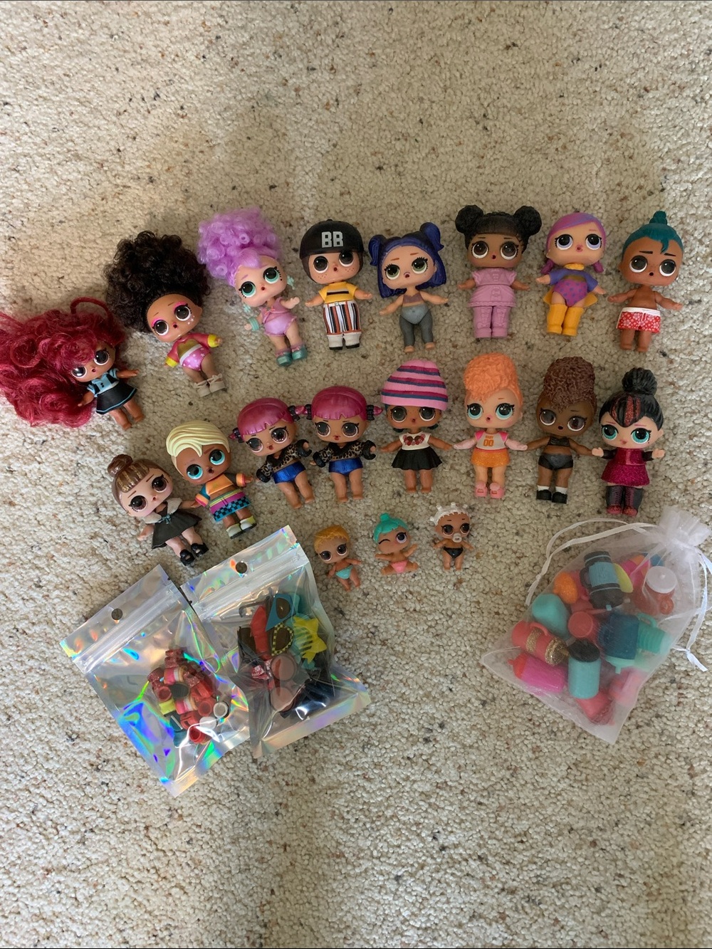 Collection of LOL dolls